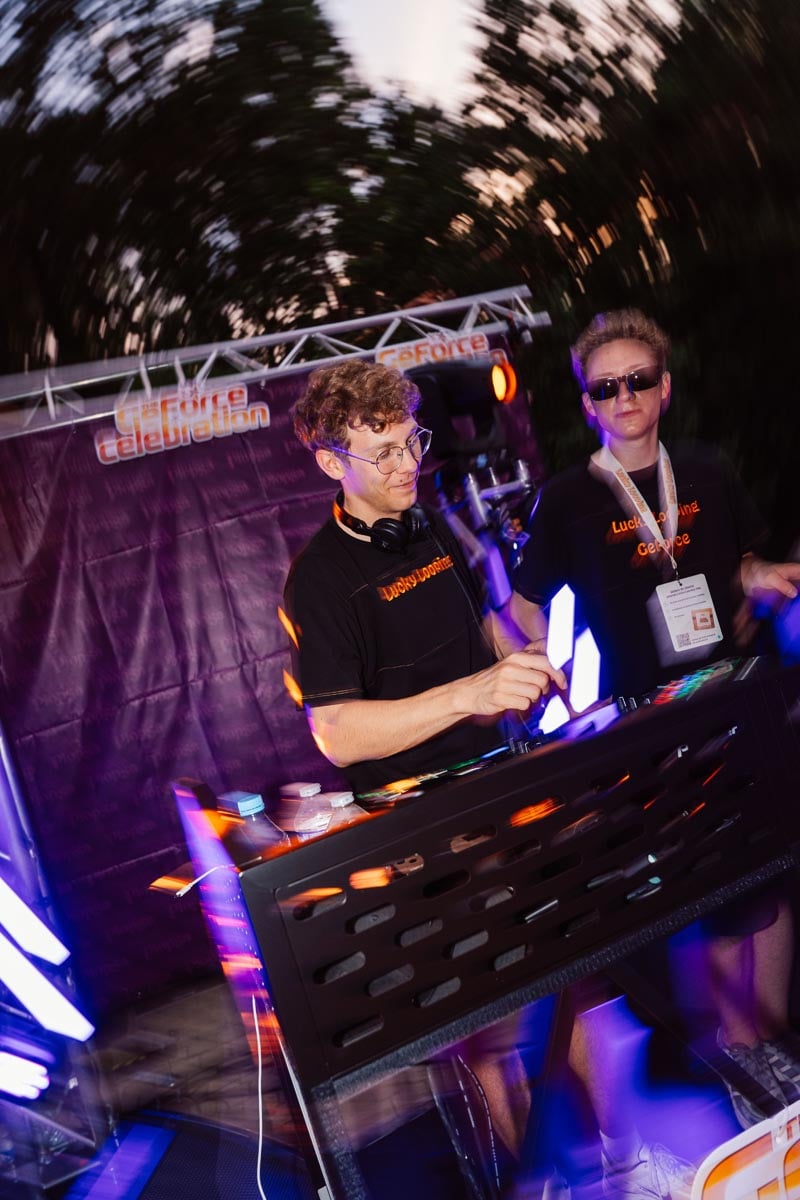 GeForce Celebration x Lucky Looping 148