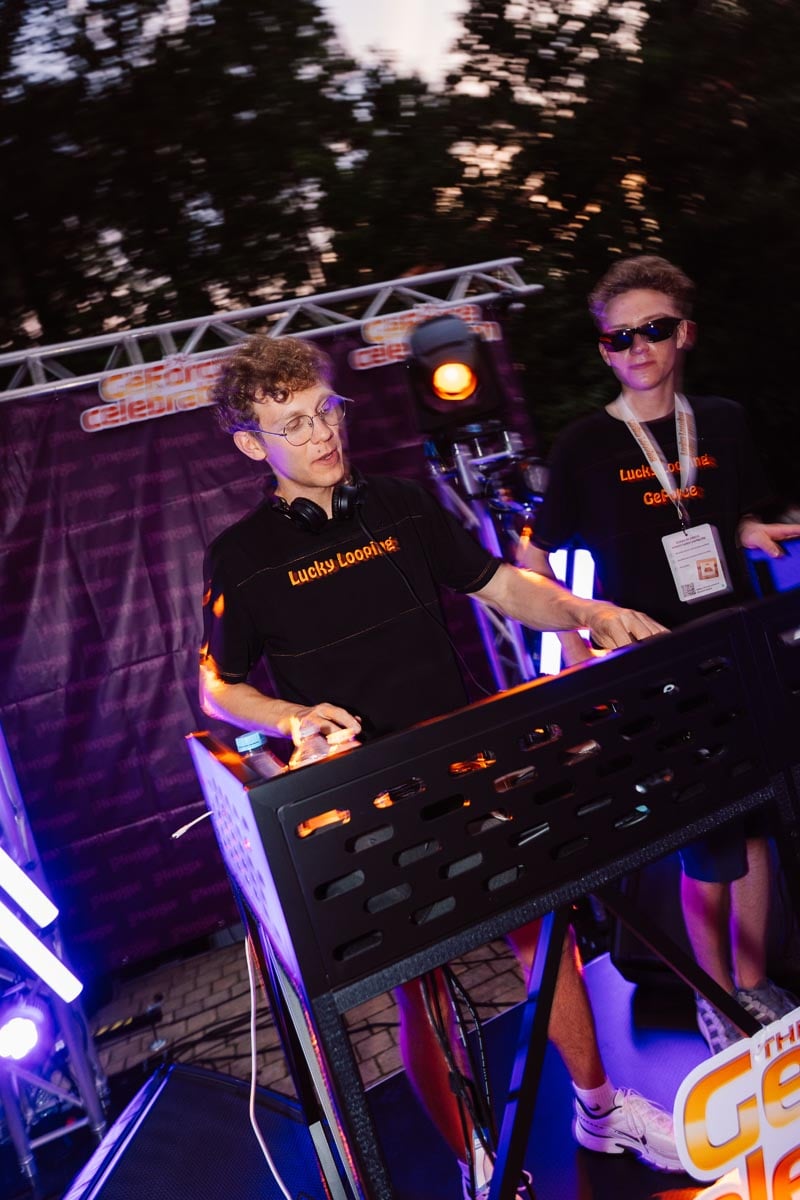 GeForce Celebration x Lucky Looping 149